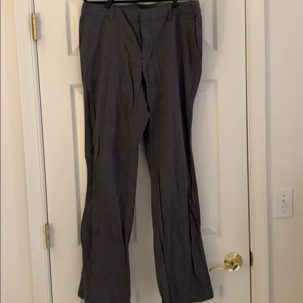 GAP Trouser pant in a pinstripe; size 12L